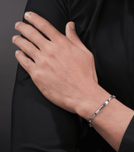 Lade das Bild in den Galerie-Viewer, PEAGB0082801_04
